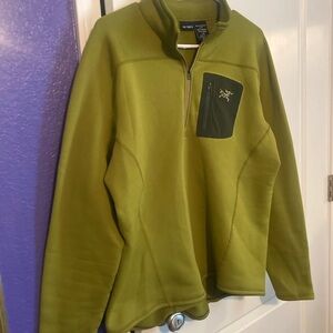 Arc'teryx Olive Half-Zip Pullover